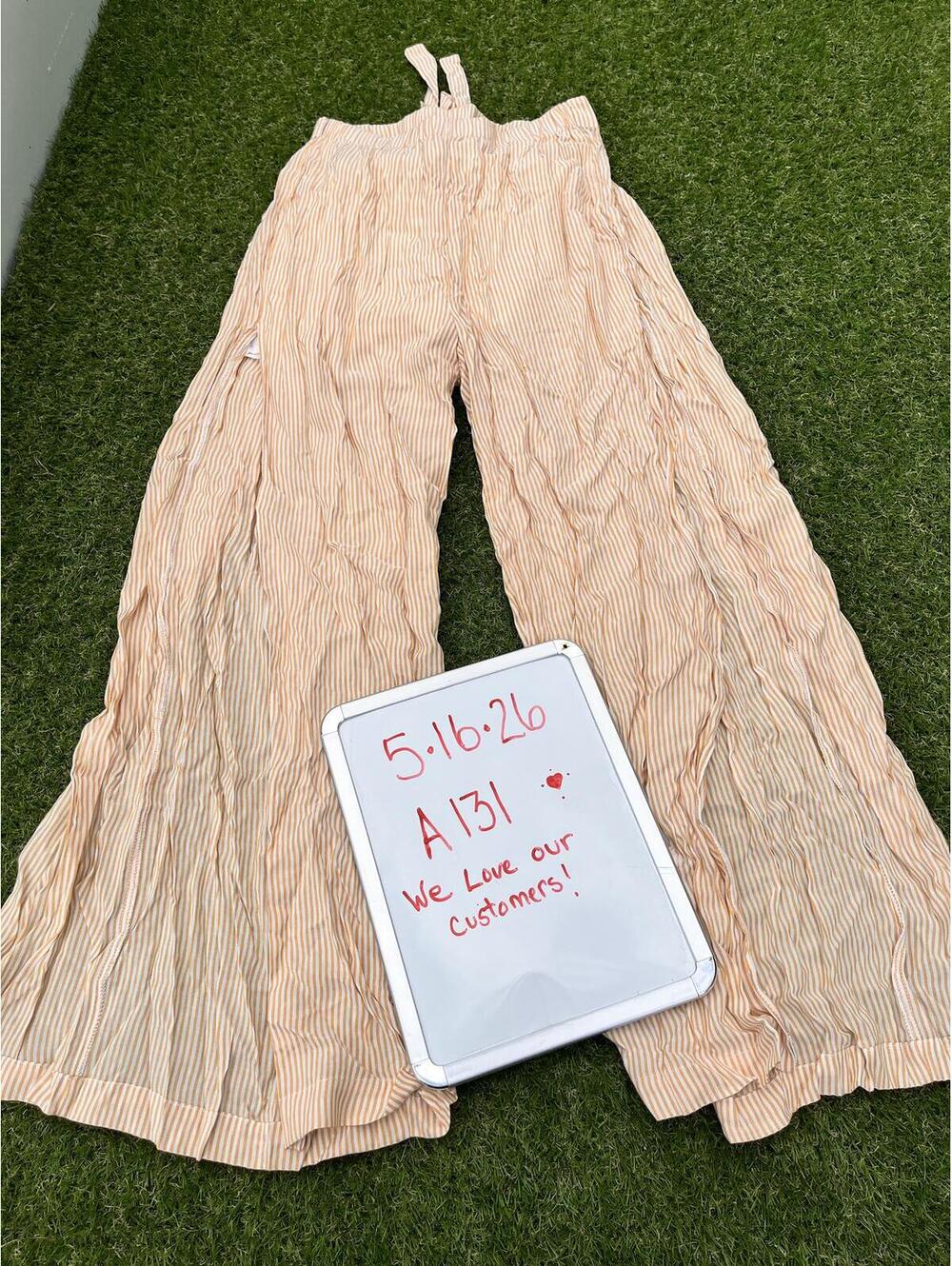 Davi &‎ Dani Women's Striped Wide Leg Pants Size S Split leg